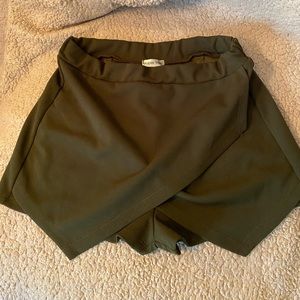 Hunter green skort